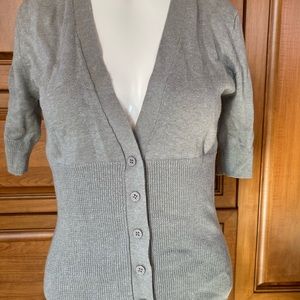 💰3 for $20 - V-neck vest